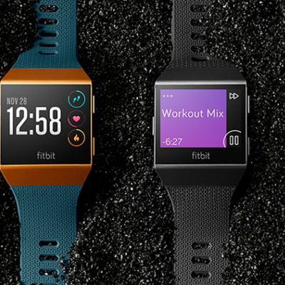 fitbit iconic