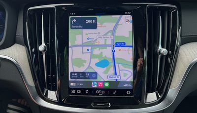 volvo s60 carplay maps main